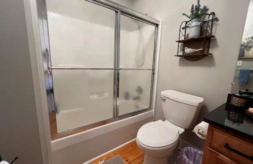 Cottage on Cypress Bay near Paris Landing State Park - Foto 19