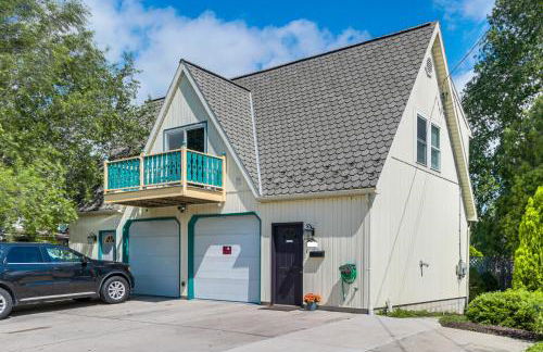 Walk to Town Charming Unit with Balcony in Bedford! - Foto 23