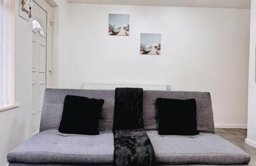 Cosy 1 bed flat, sleeps 4, free parking - Photo 38