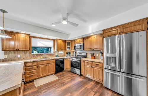 Tahoe Retreat with Decks and Separate Studio - Foto 2