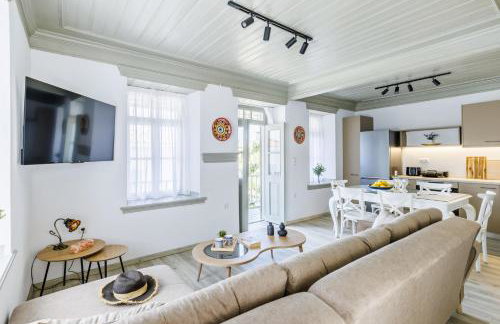 Amorama Suites - Authentic Village Stay in Glossa - Foto 2