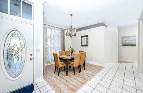 Palm Harbor Paradise - Spacious Home In Quiet Neighborhood with Heated Pool, Billiard Room, Hot Tub - Foto 45