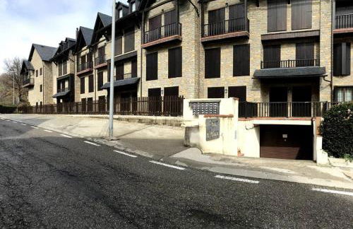 Paraíso alpino en el Pirineo: descansa y disfruta - Foto 1