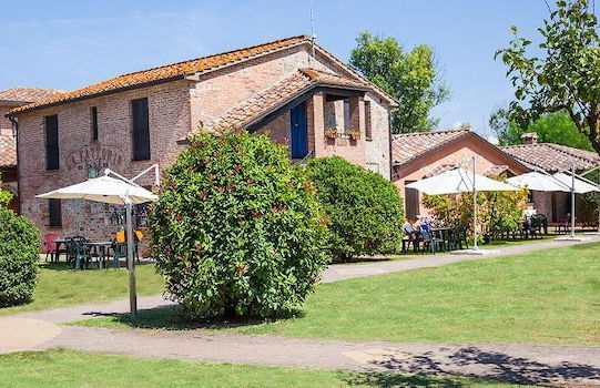 Agriturismo La Fattoria - Foto 1