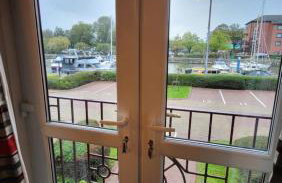 Peaceful Waterfront Apartment, Private Parking, Hull Marina - Foto 23