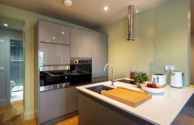 Commandery Vaults - Foto 26