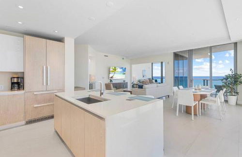 Ocean Front 2BR 2.5BA Lux Condo on Singer Island - Foto 18