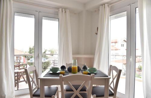 KyMa Studios and Suites - Photo 3