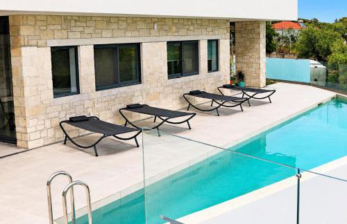 Cream Cozy Getaway - 3 Pearls Pool Retreat - Photo 32
