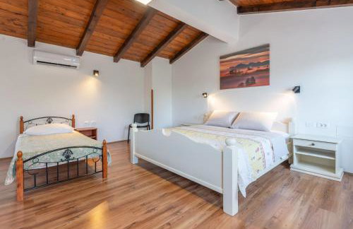 Vila Rimanici, a wonderful and sunny pet friendly villa - Foto 13