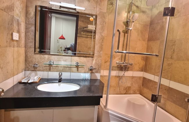 Ruby Serviced Apartment Lieu Giai - Photo 7