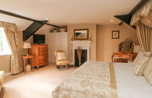 Horsley Hall - Photo 22