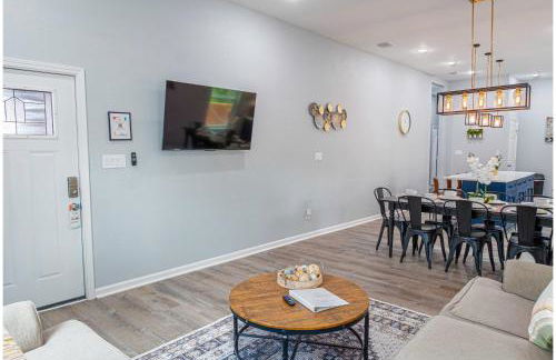 Comfort and Style 4br/3ba Near Riverwalk and Dtown - Foto 18