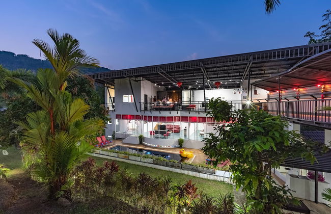 Villa Nap Dau 10 Bedrooms - Photo 2