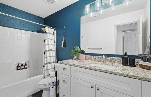 Colonial Style Retreat ft Pool Cinema jacuzzi - Foto 25