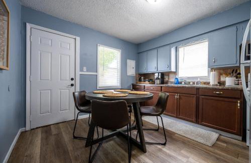 Affordable, Quaint Retreat! 5 Mins to Downtown - Photo 44