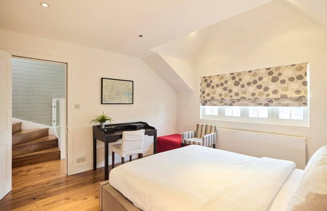 The Clapham Crib - Spacious 4bdr House With Patio - Foto 24