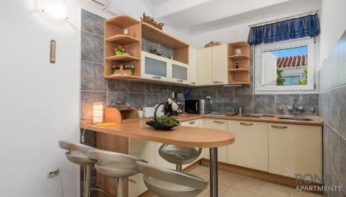 Rona Apartment Aurora - Photo 3