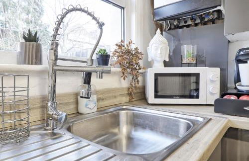 Beautiful Spacious four bedroom house with parking for 2 cars, 5 minute walk to southend station - Foto 36