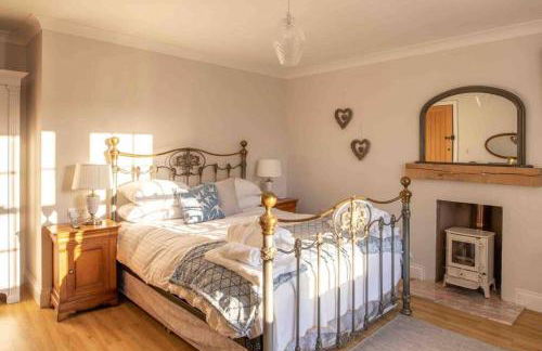 Amazing Cottage & detached Annex sleeps 8, Extra Deep Hot tub, Super Fast wifi, New for 2024 is the addition of Wood Fired Sauna - Foto 45