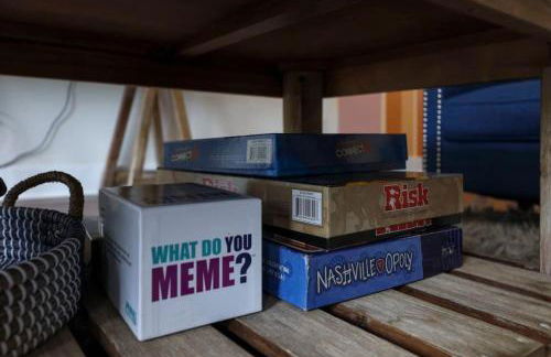 Modern Townhome, Large Game Room, 10min to Downtown! Sleeps 10! - Foto 29