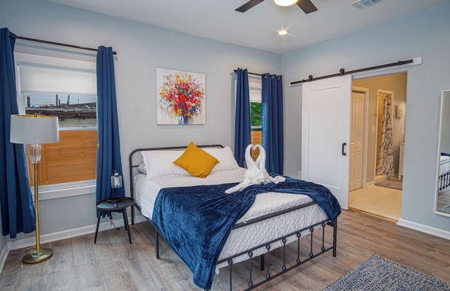 Trendy Historical Home Near Downtown Attractions - Foto 5