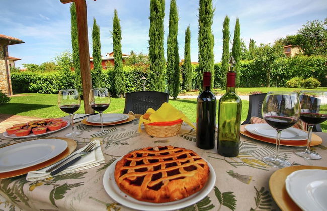 Tuscan Style Apartment with View of the Hills - Foto 27