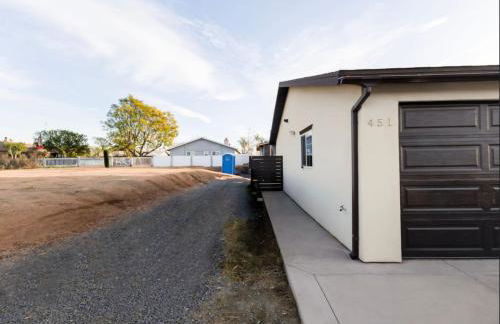 Escondido Front Unit 3-BR by SD STAY - Foto 55