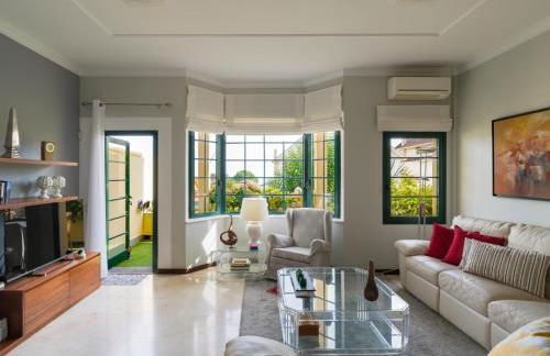 House with cozy garden BBQ and free parking - Foto 12