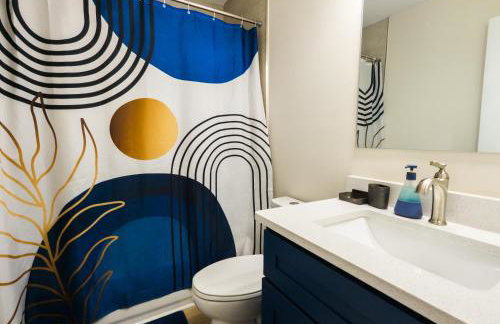 The Crestwood - 3BR Home with Parking - Near Atlanta and Stone Mountain - Photo 25