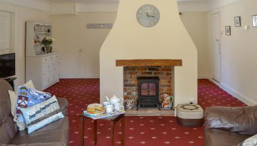 Forge Cottage - Photo 2