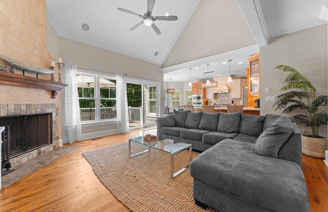 Making Waves by Avantstay Sleeps 20 Pool - Foto 16