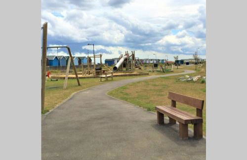 2 Bedroom Seafront Apartment - Foto 21