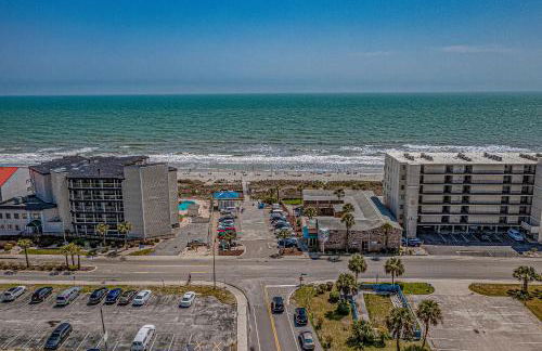 Little River 3BR Villa with Outdoor Movies & Fire Pit, Indoor Fire Place, Arcades, & Beach! - Foto 54