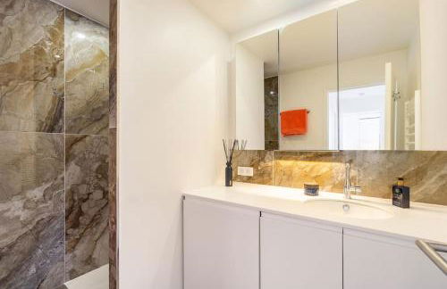 Comfortion Le Papillon - Appartement de luxe avec vue et piscine - Foto 7