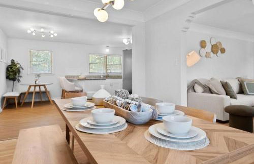 Family Home and Private Backyard - Foto 12