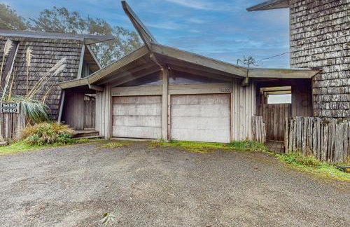 Oceanfront Elk House Bluff View Deck Near beach - Foto 39