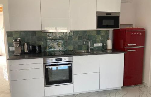 Meerblick Villa mit Terrasse, Pool und kostenlosen WLAN neu renoviert - Foto 34