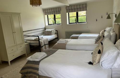 The Barn House - Swimming Pond,Jacuzzi,Chicks! - Foto 33