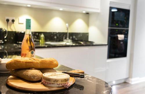 La Petite Maison Apartments - Photo 11