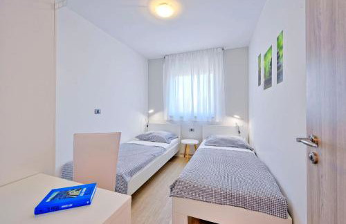 Villa with private pool in village Jadreški - Foto 17