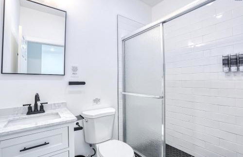 Newly Built Lake House Near NYC EWR MetLife AD Mall - Foto 14