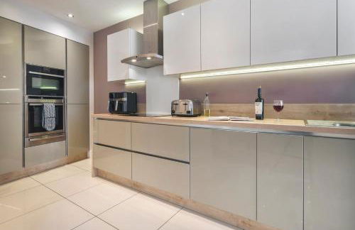 Rosemount Lake District Townhouse with Hot Tub - Ridgestone - Foto 8