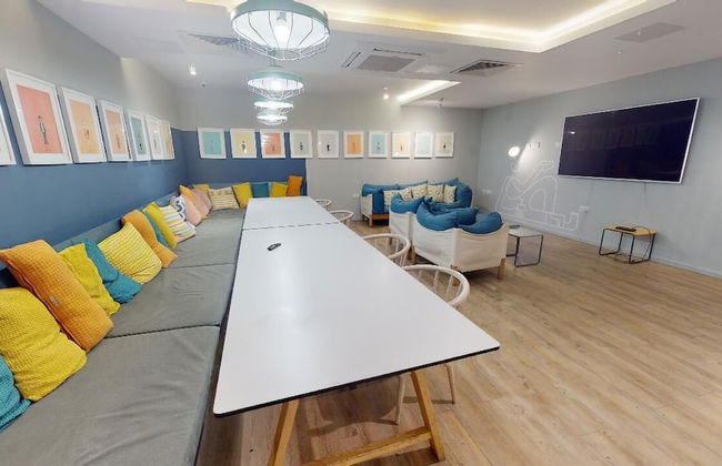 Student Only Studio with Kitchenette - Foto 15