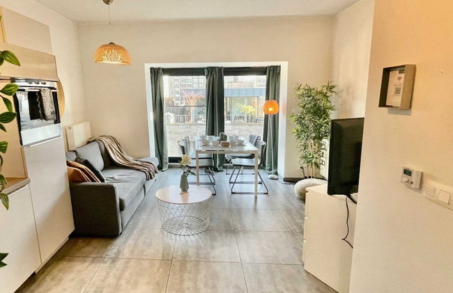 Cozy 1BR City Centre Near Meir Shopping by Oneluxstay - Foto 6