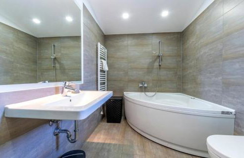 Villa Ume - heated pool, sauna, volleyball court - Photo 38