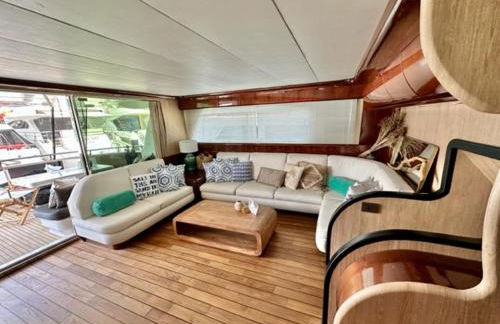 MotorYacht 21 avec équipage - Photo 16