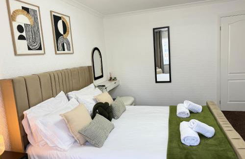 NEW refurbished Luxurious home with great transport links - Foto 17