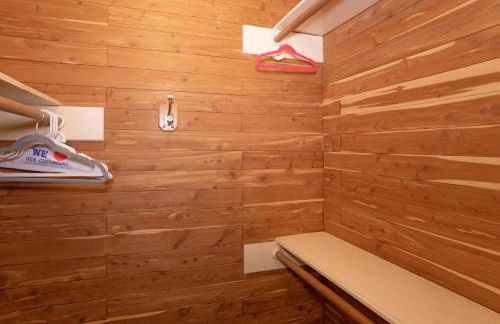 Spacious and quiet 4 bed 3 and a half bath home away from home in Katy Texas - Foto 27