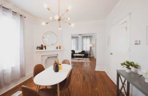 Newly Renovated 3BDR with Backyard Starland District - Foto 26